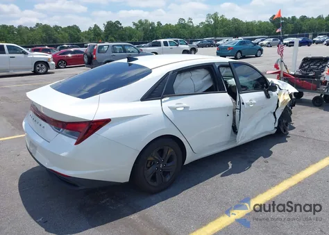 2021 Hyundai Elantra Sel z USA, uszkodzony, nr VIN 5NPLM4AG4MH035475